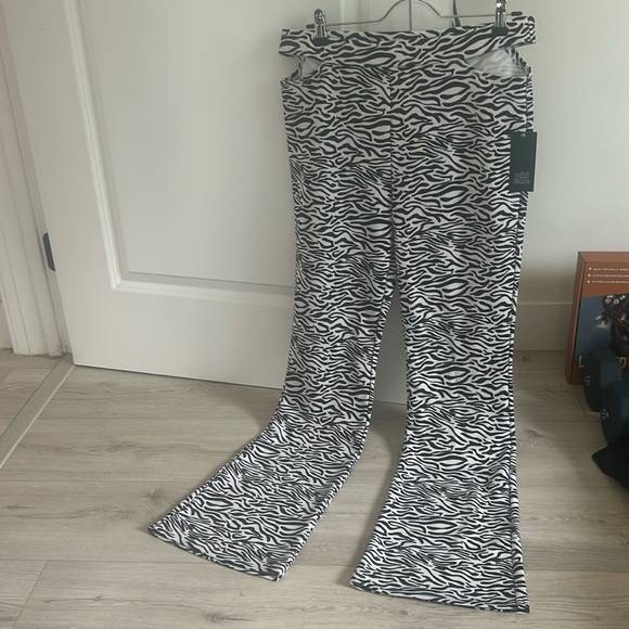 NWT Zebra Flare Pants - Picture 1 of 4